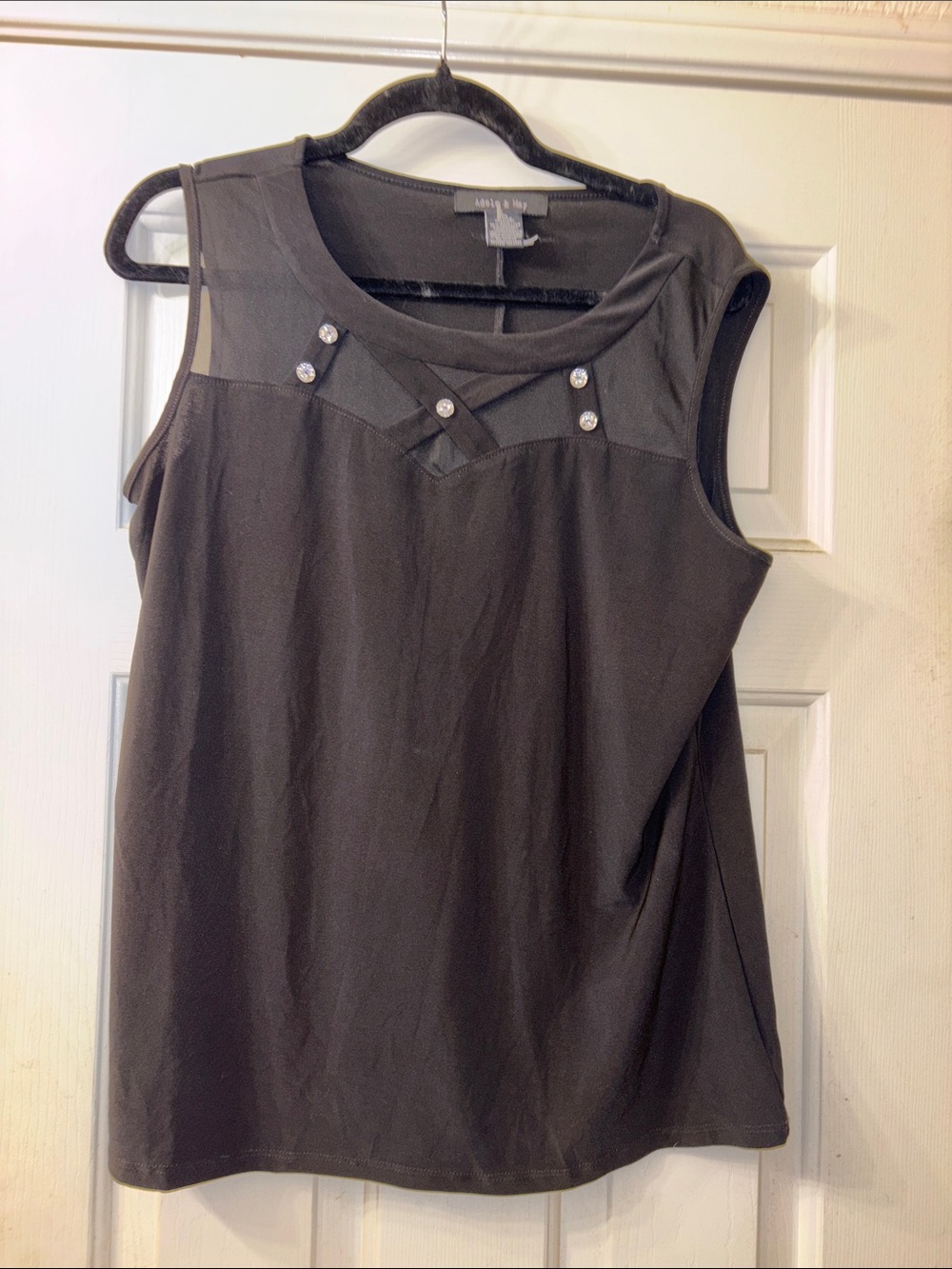 Adele and May Sleeveless Jewel-Accent Top in Dark Gray XL EuC